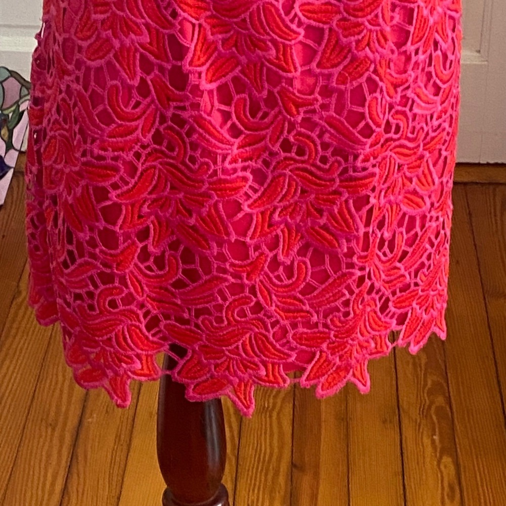 Aidan Mattox dress pinkRed Floral Guipure Lace Sleeveless Keyhole Back fitted‎ - Picture 3 of 9